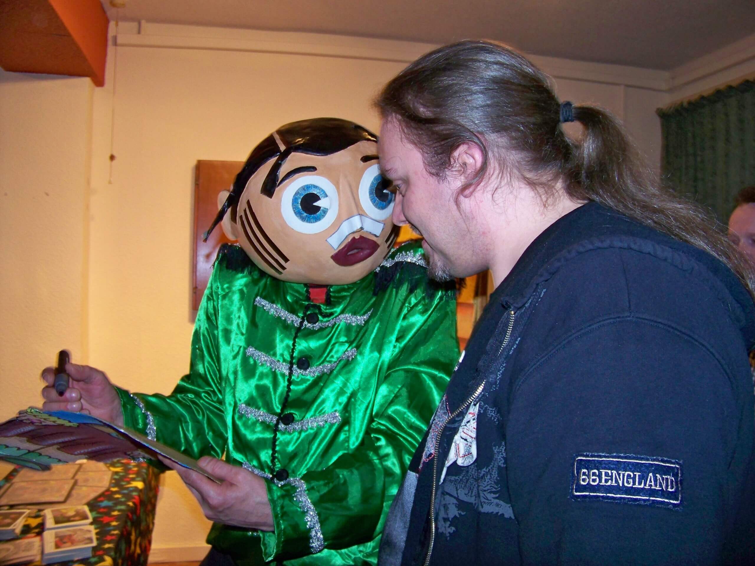 frank sidebottom